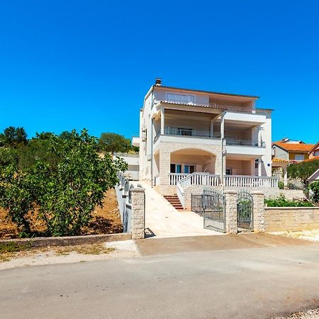 Apartment Bilice Beach Bagian luar foto