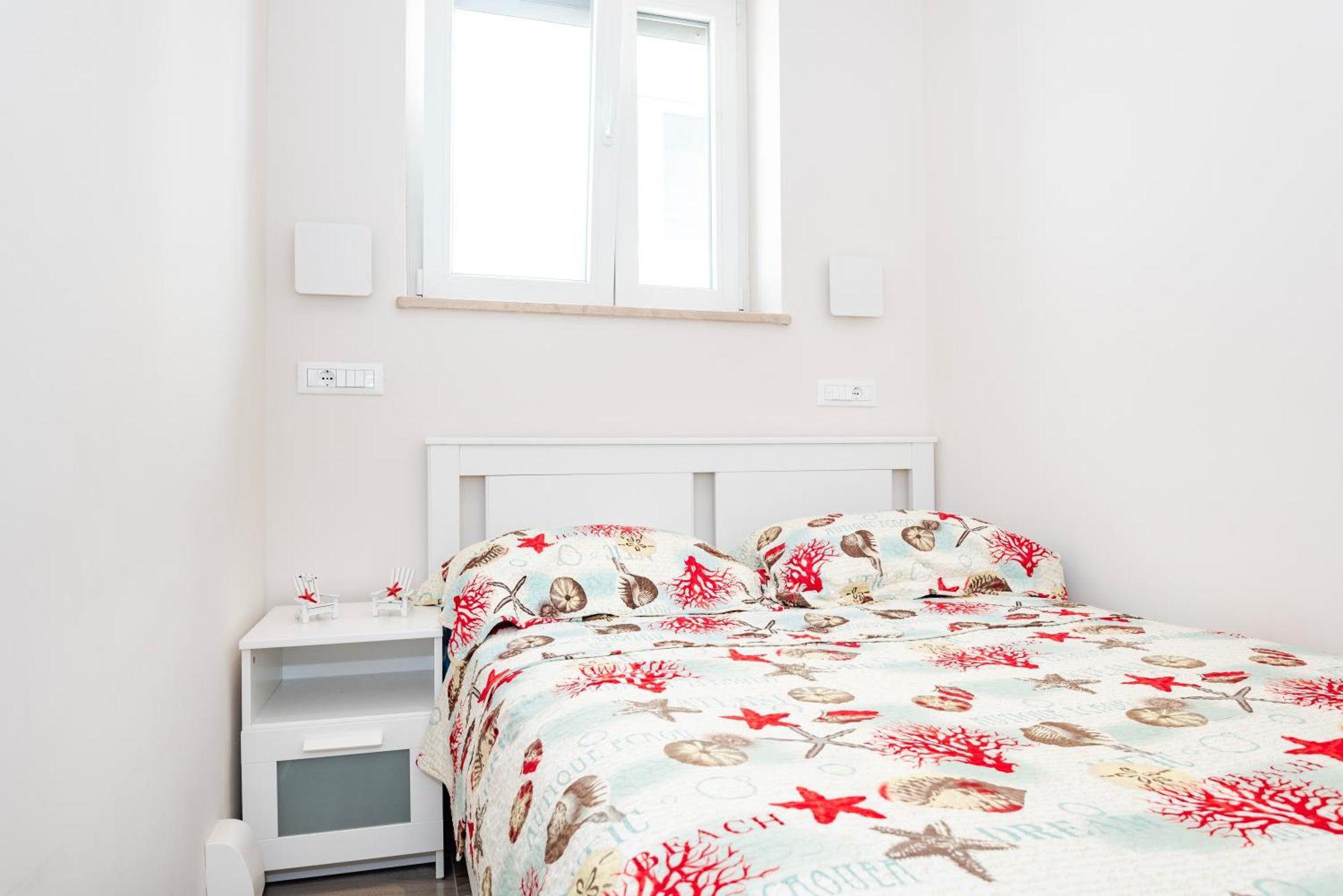 Apartment Bilice Beach Bagian luar foto