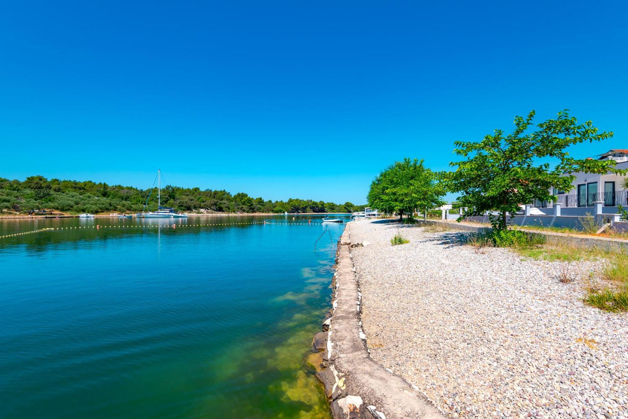 Apartment Bilice Beach Bagian luar foto