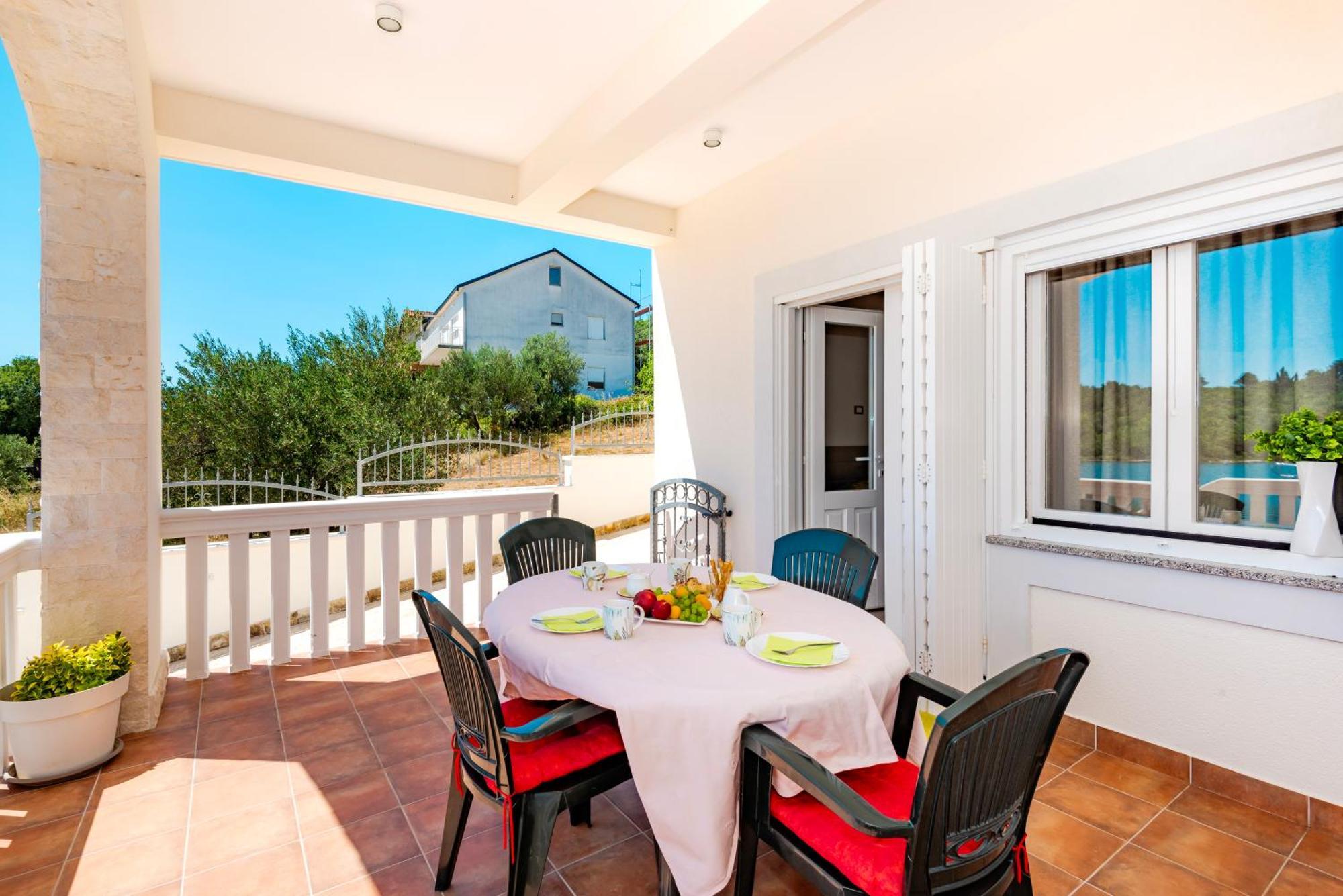 Apartment Bilice Beach Bagian luar foto